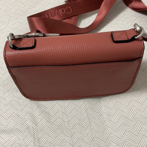 Calvin Klein Crossbody bag - Picture 3 of 3